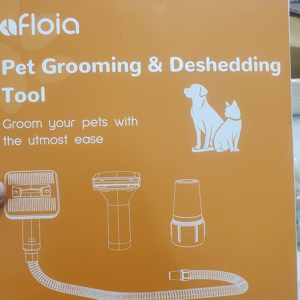 Afloia Pet Grooming and Deshedding Tool